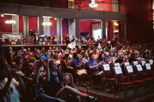 Photo: Noa Azoulay http://www.featherlove.com